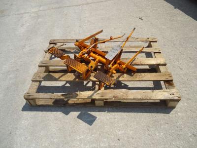 Pedal assembly for Fiat Allis FL9 sold by OLM 90 Srl