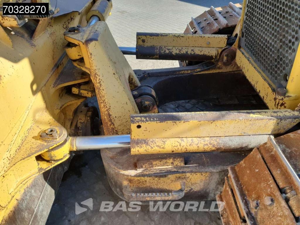 Komatsu D61 EX -15 Ripper Photo 9