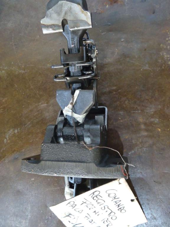 Brake adjustment control for Fiat Allis FL14C Photo 2