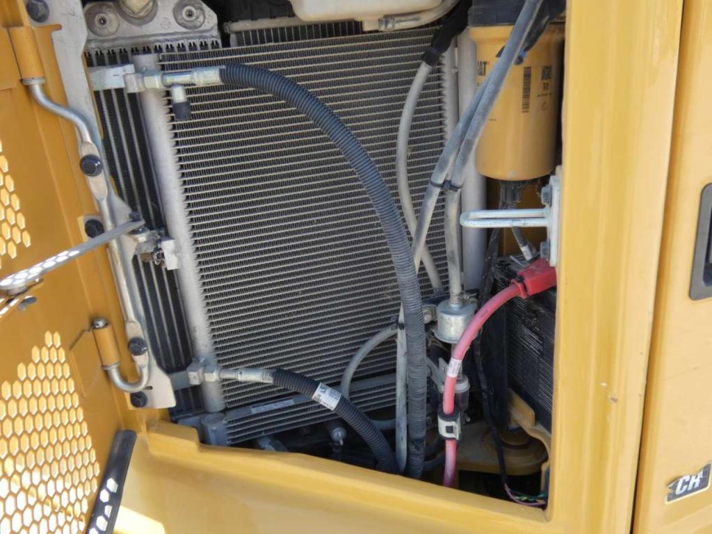 Caterpillar 205 CR Photo 9