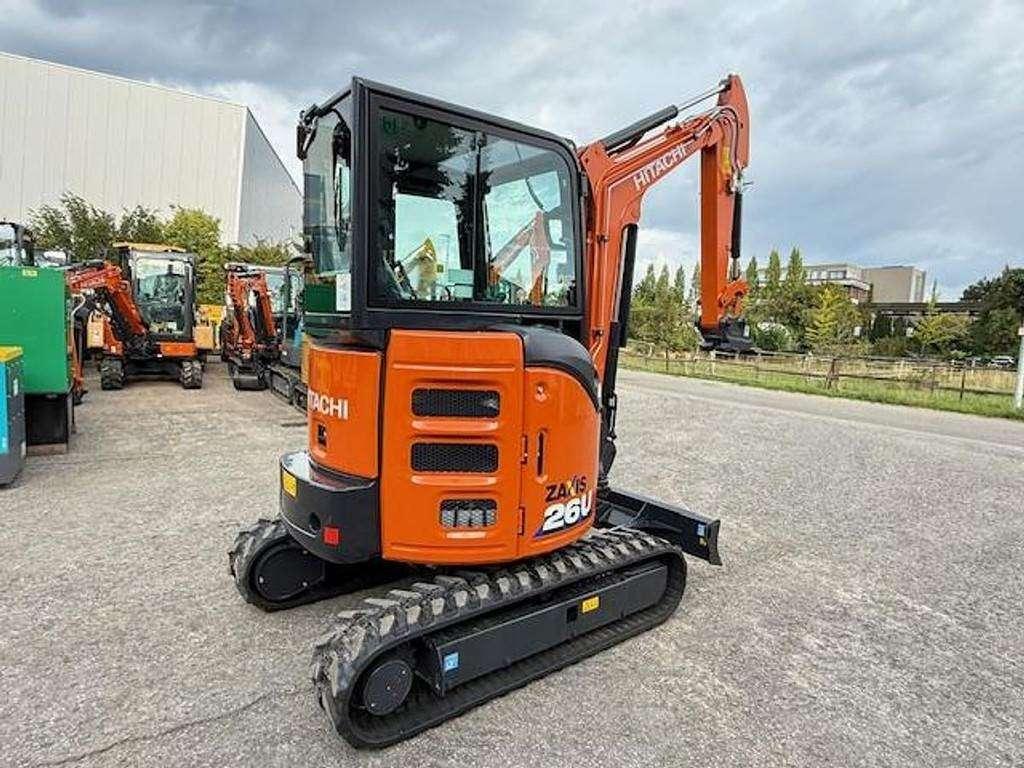 Hitachi ZX26 U-6 Photo 4