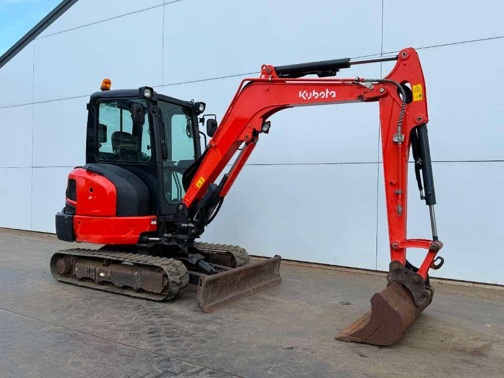Kubota KX037-4 - Hammer Lines / Quick Coupler Photo 7