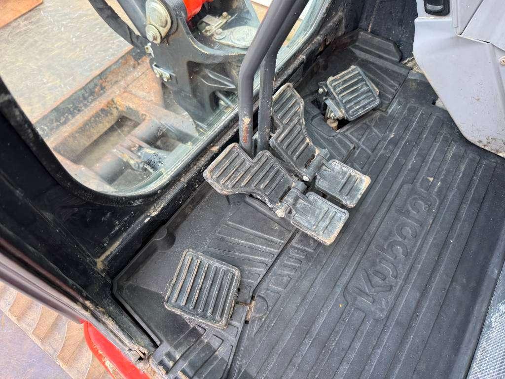 Kubota KX037-4 - Hammer Lines / Quick Coupler Photo 9
