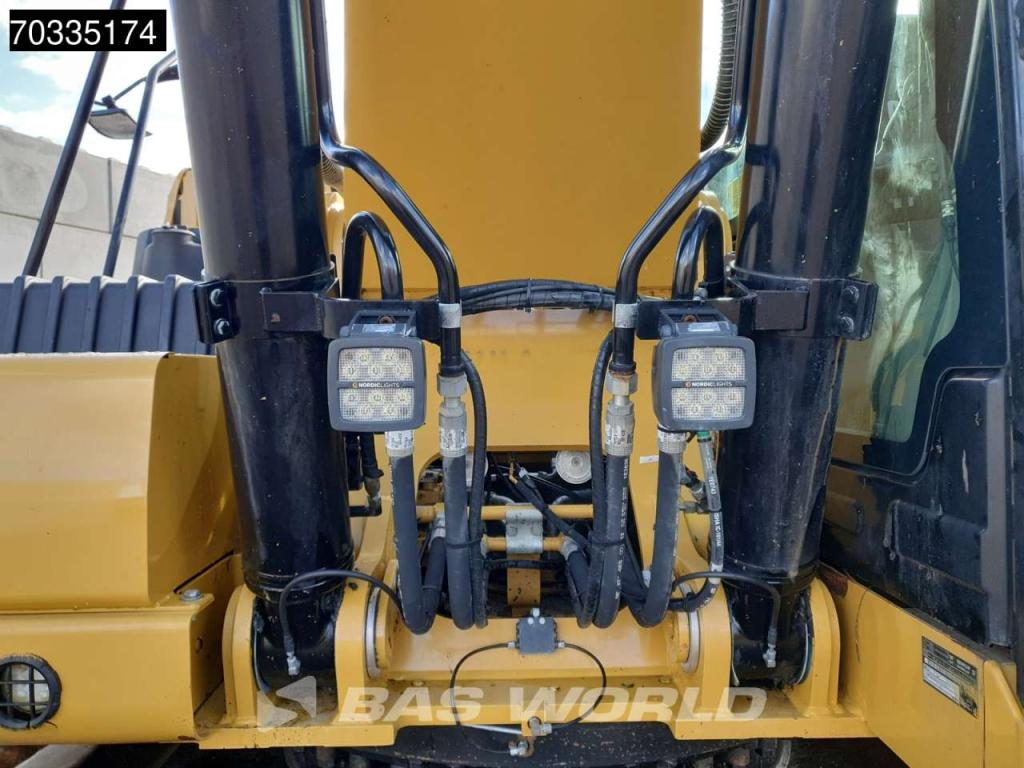 Caterpillar 330 07B Leica GPS Photo 10