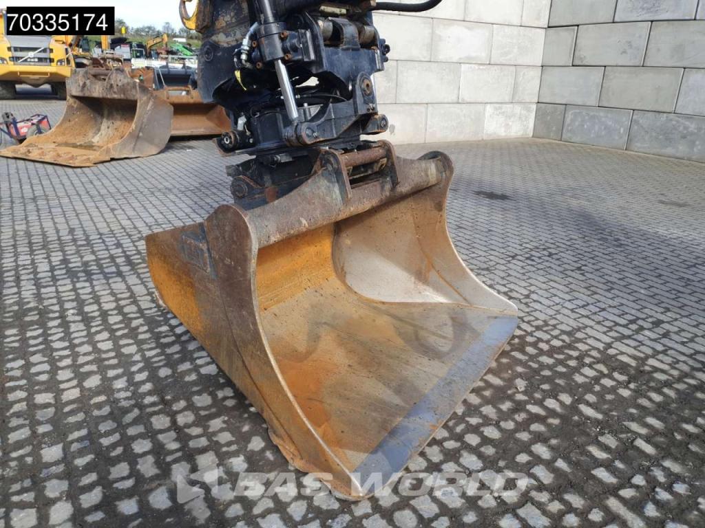 Caterpillar 330 07B Leica GPS Photo 14