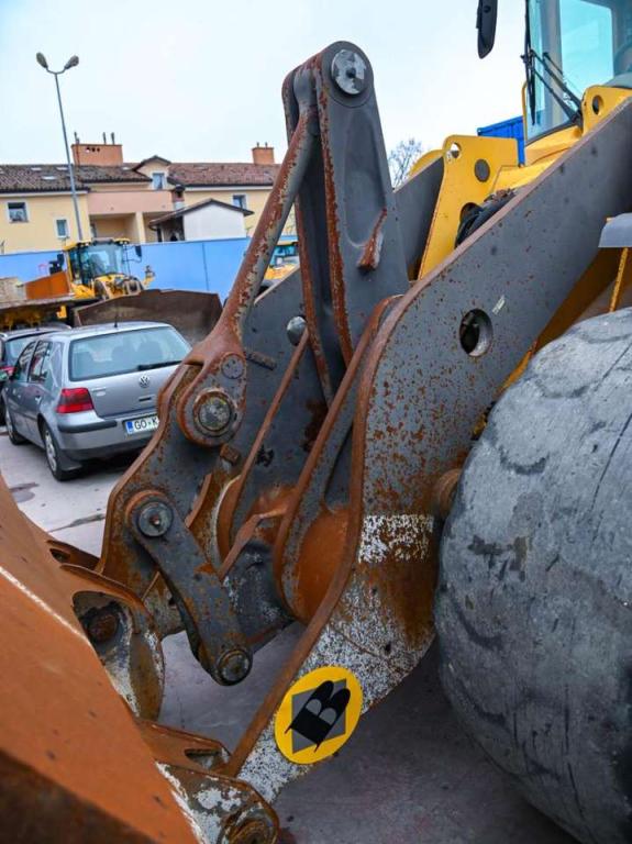 Volvo L110E Photo 9