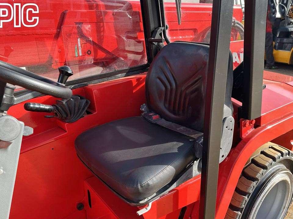 Manitou BT 420 4x4 Photo 15