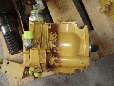 Hydraulic pump for Caterpillar 988F I sold by CERVETTI TRACTOR Srl
