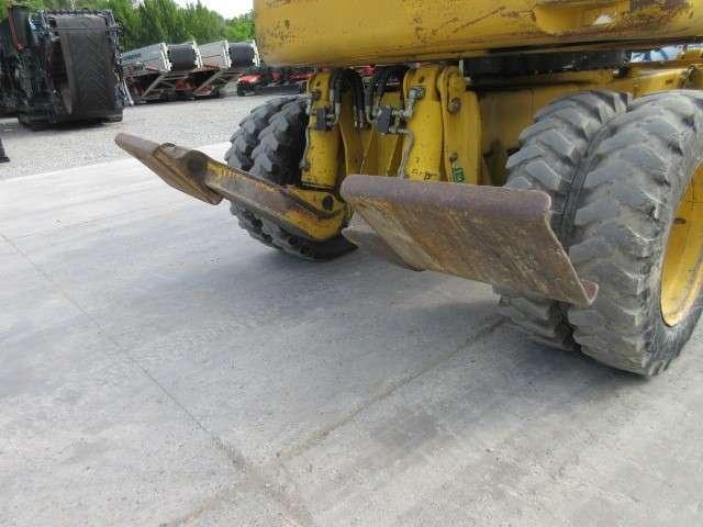 Komatsu PW95-R Photo 10