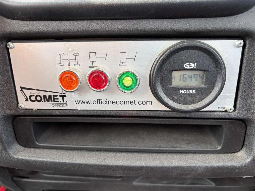 Comet 22.10 Photo 4