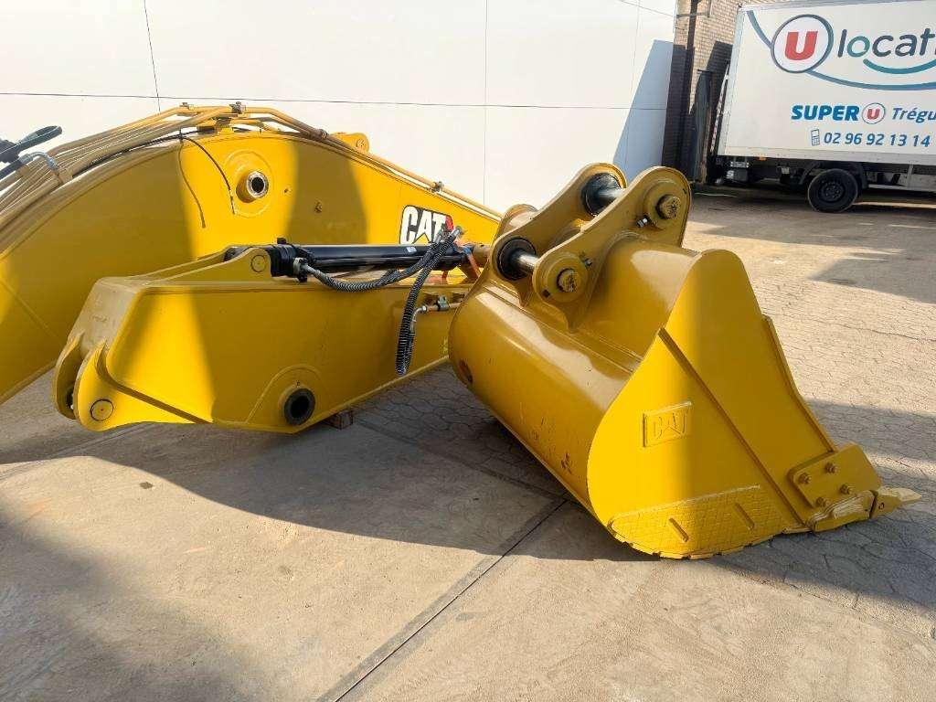 Caterpillar 323 BOOM + STICK + BUCKET (BRAND NEW) Photo 5