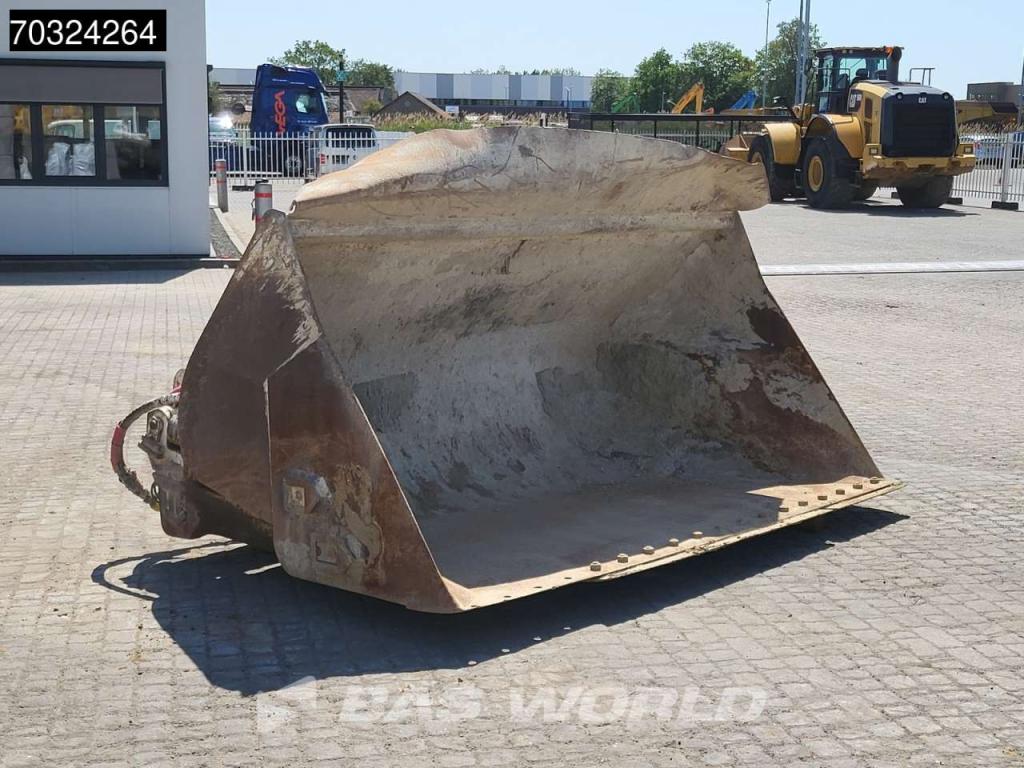 Case 721 G Photo 19