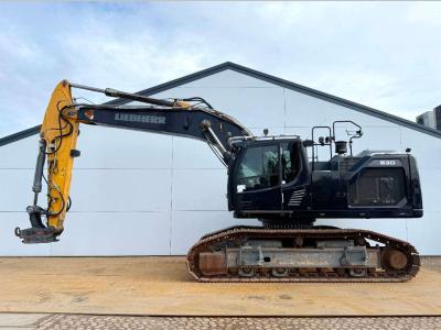 Liebherr R930 LC V - FULL SPEC / OilQuick / Joystick Ride sold by Boss Machinery