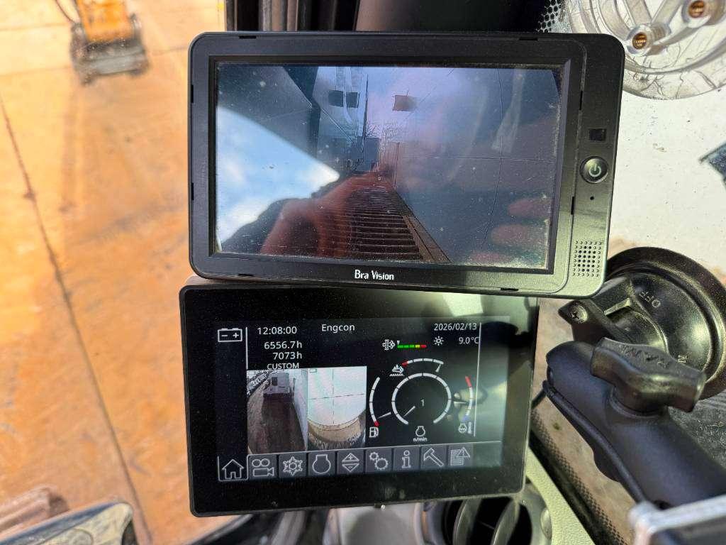 Liebherr R930 LC V - FULL SPEC / OilQuick / Joystick Ride Photo 12