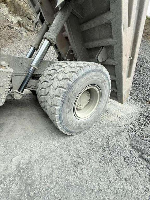 Caterpillar 775D Photo 7