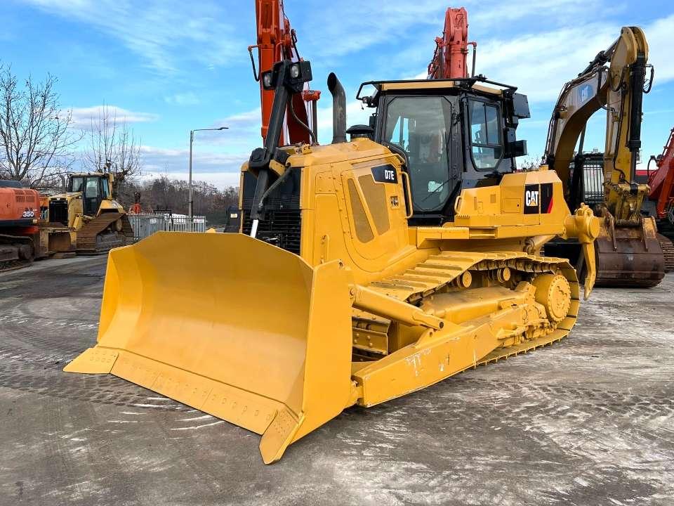 Caterpillar D7E Photo 1