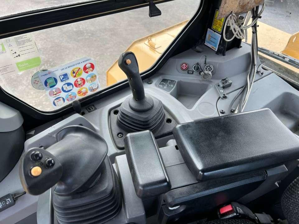 Caterpillar D7E Photo 17
