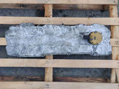 Valve cover for Caterpillar C9 sold by CERVETTI TRACTOR Srl
