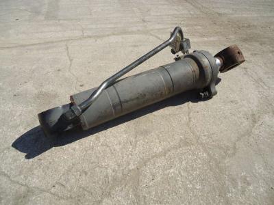 Bucket rotation piston for New Holland W270B sold by OLM 90 Srl