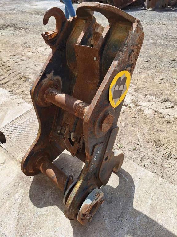 S1 for 20-25 ton excavators Hydraulic quick coupler Photo 3