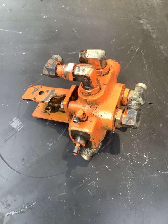 Hydraulic distributor for Fiat Hitachi EX 235 Photo 2