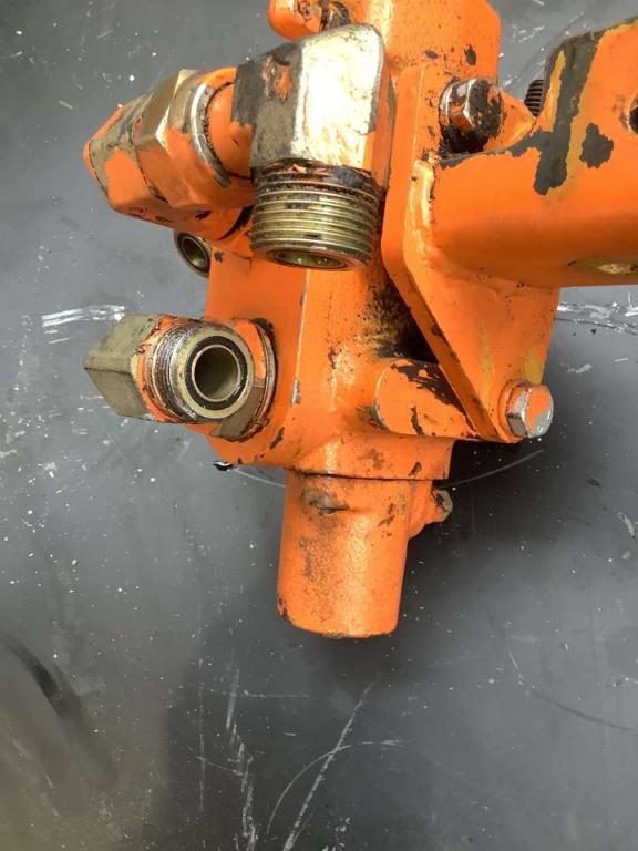 Hydraulic distributor for Fiat Hitachi EX 235 Photo 5