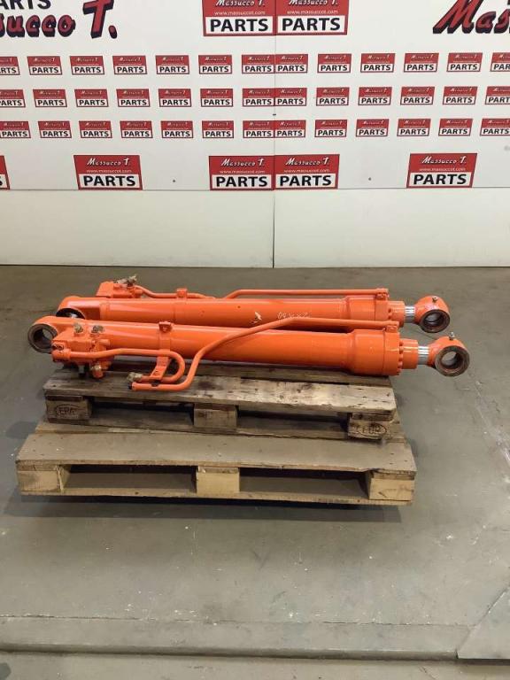 Lifting piston for Hitachi ZX130 Photo 3