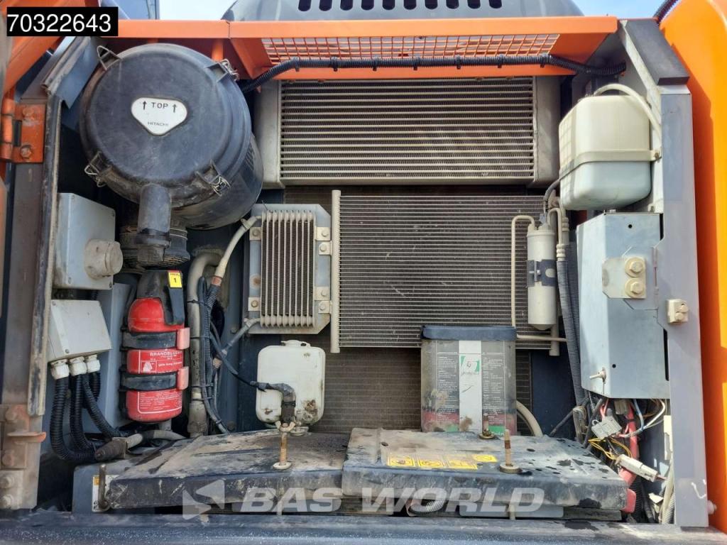 Hitachi ZX140W -5B Photo 21