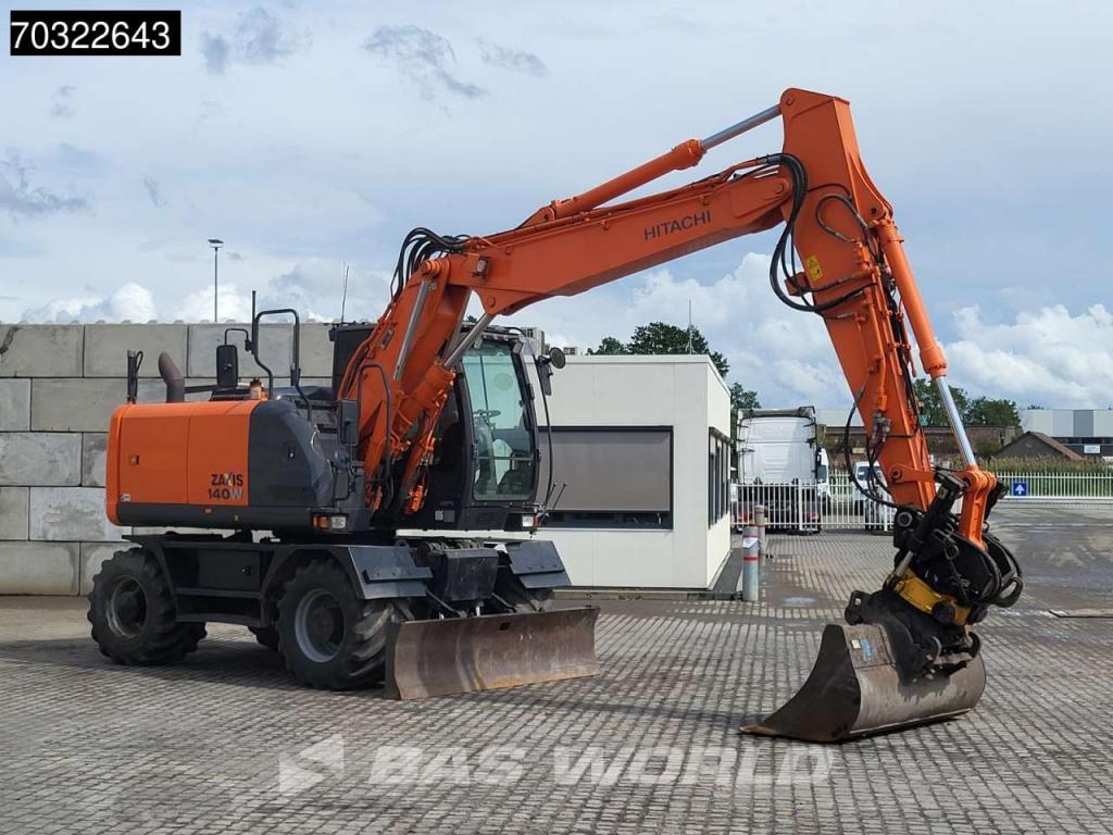Hitachi ZX140W -5B Photo 6