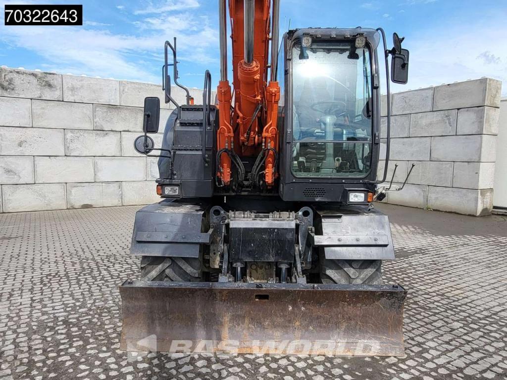 Hitachi ZX140W -5B Photo 9