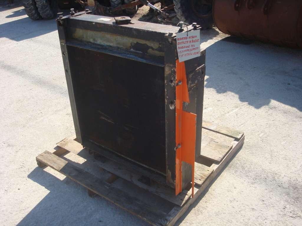 Water radiator for Fiat Hitachi 150W3 Photo 1