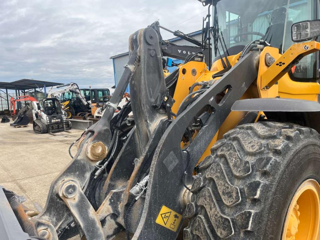 Volvo L90H Photo 5