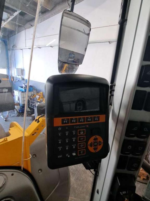 Volvo L120H Photo 24