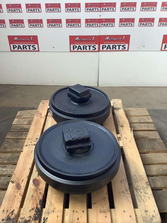 Idler wheel for Fiat Hitachi EX135 Photo 1