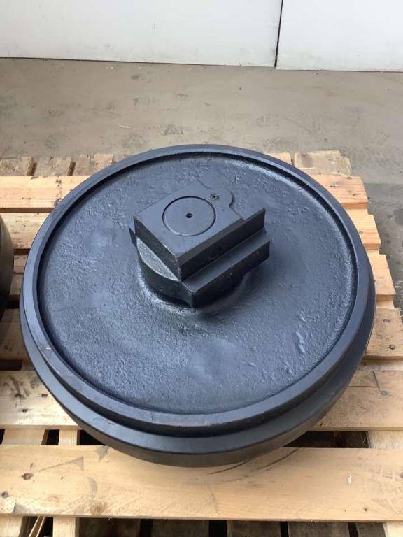 Idler wheel for Fiat Hitachi EX135 Photo 3