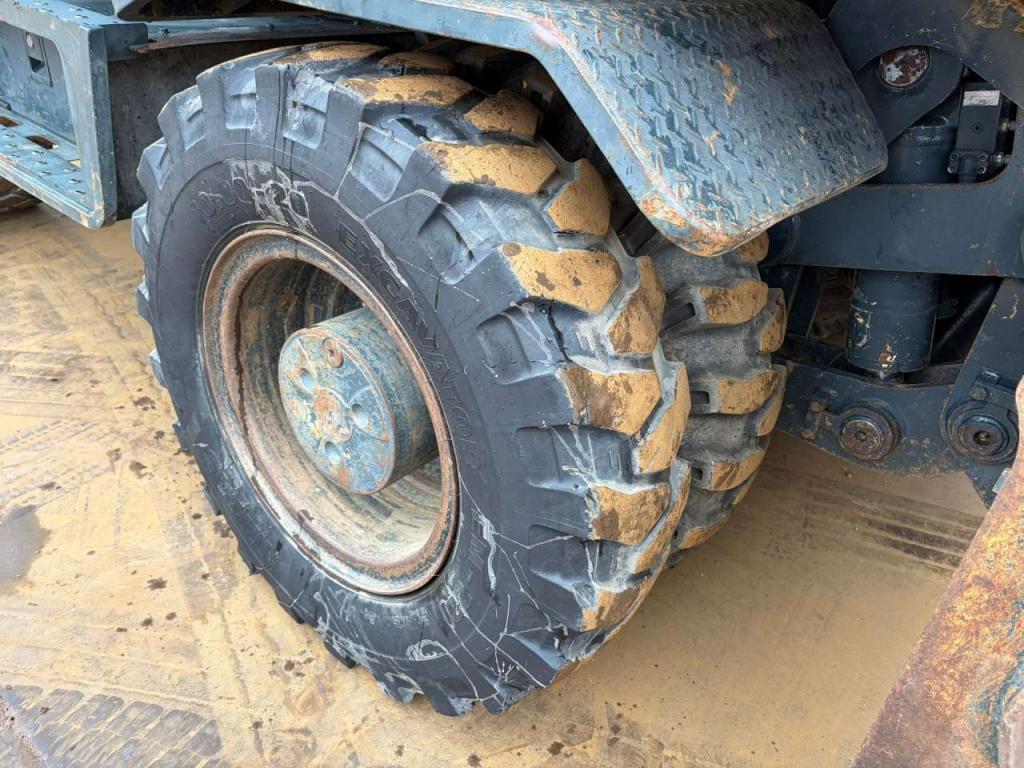 Hyundai Robex 180W-9A Photo 12