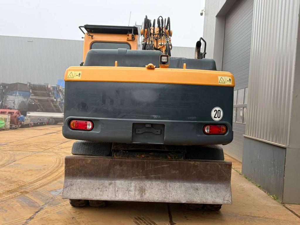 Hyundai Robex 180W-9A Photo 4