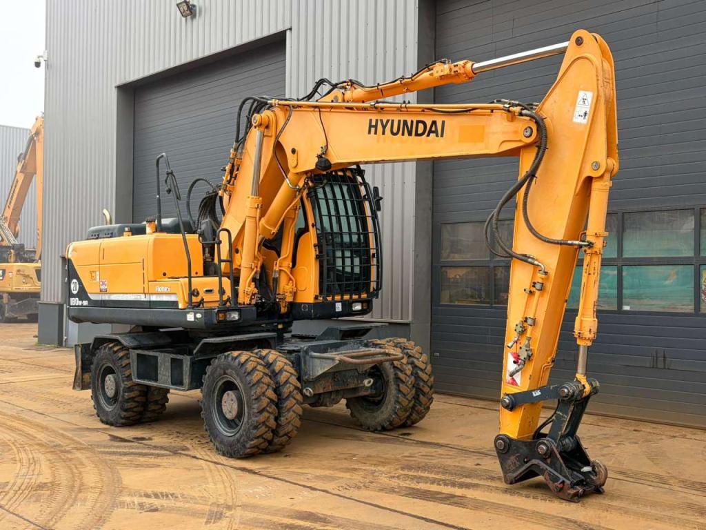 Hyundai Robex 180W-9A Photo 7