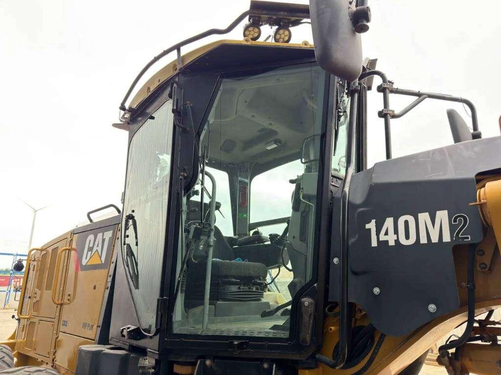 Caterpillar 140M2 Photo 10
