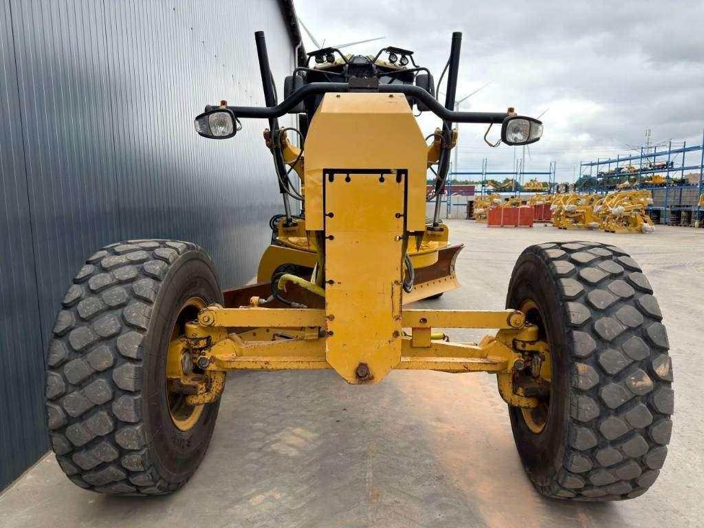 Caterpillar 140M2 Photo 21