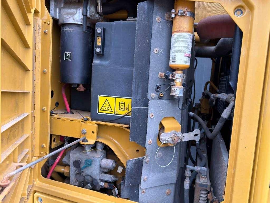 Caterpillar 140M2 Photo 27