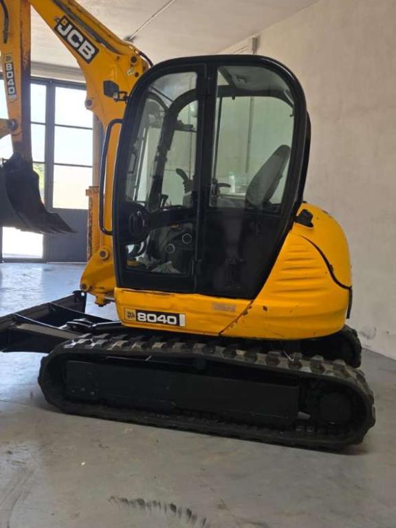 JCB 8040 Photo 2