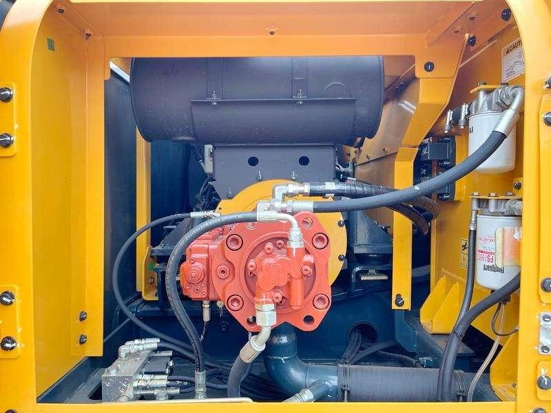 Hyundai R245LR - 2025 Model New / Unused Photo 17