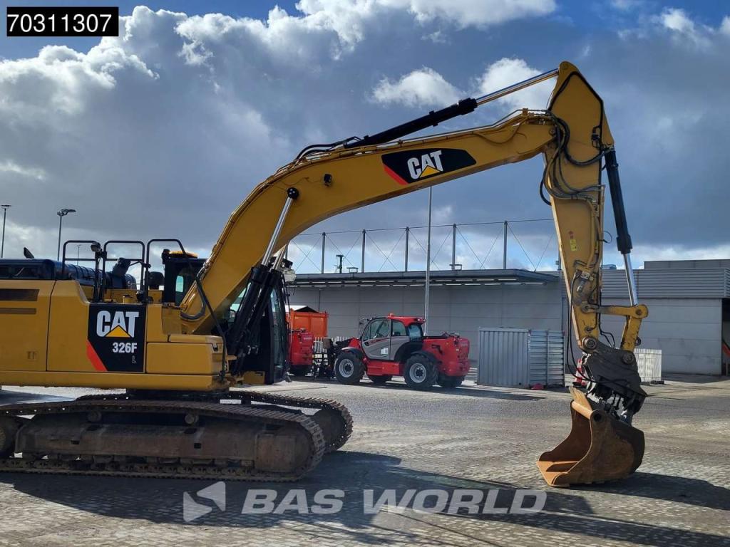 Caterpillar 326 F L Photo 10
