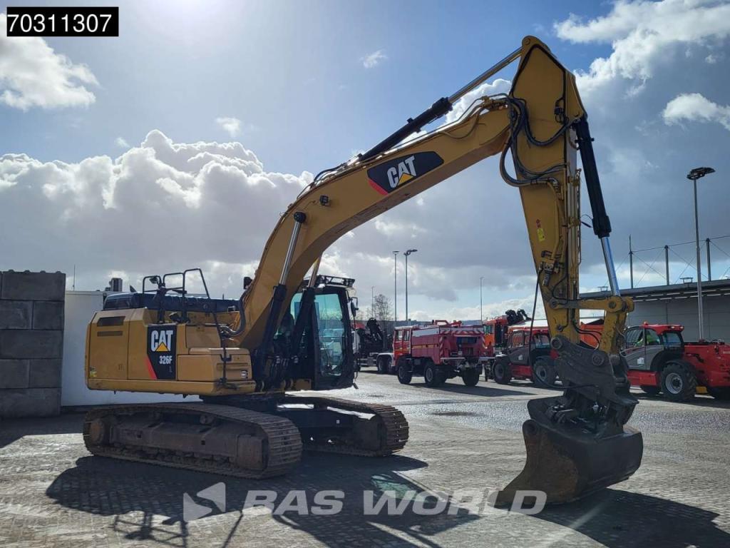 Caterpillar 326 F L Photo 7