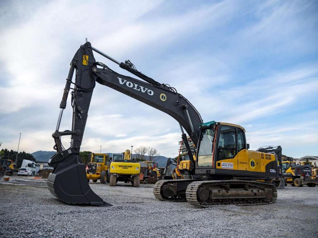 Volvo EC210CNL Photo 1