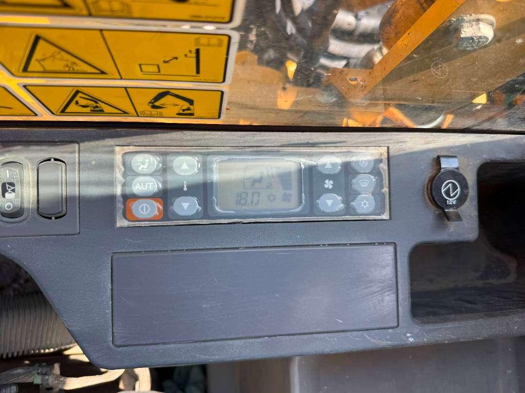 Caterpillar 320FL - New Bucket / Hammer Lines / Camera Photo 12