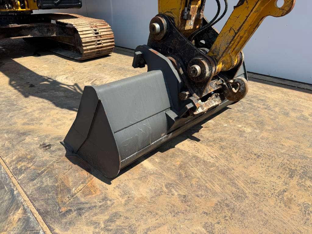 Caterpillar 320FL - New Bucket / Hammer Lines / Camera Photo 17