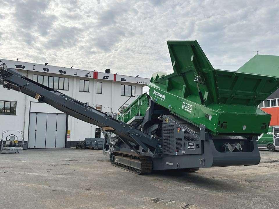 McCloskey R230 Photo 3