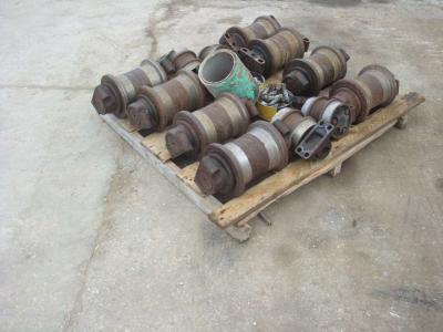 Carrier rollers for Fiat Hitachi FH200 sold by OLM 90 Srl
